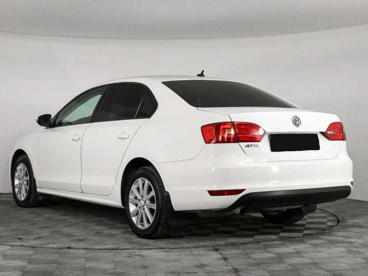 Купить Volkswagen Jetta с пробегом. Фото: #6