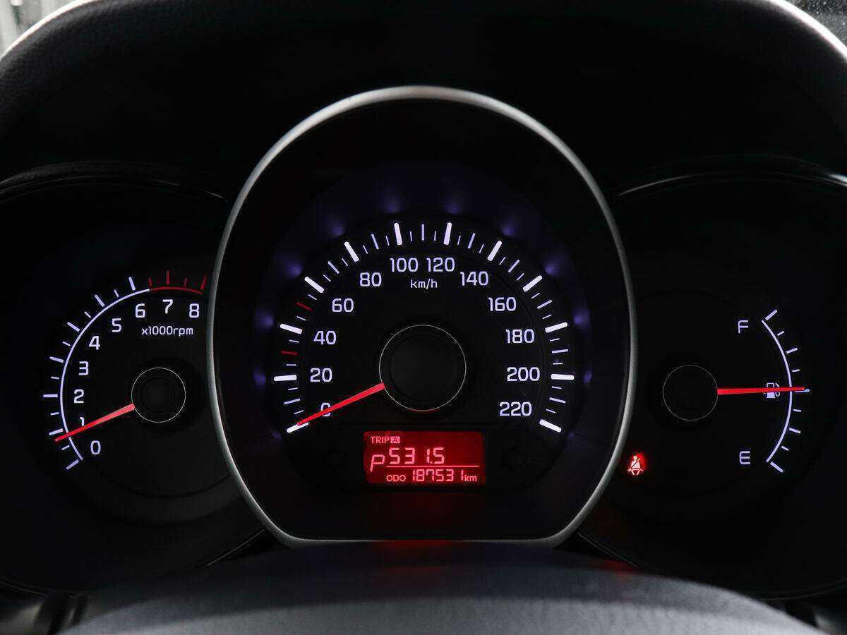 Купить Kia Rio с пробегом. Фото: #10