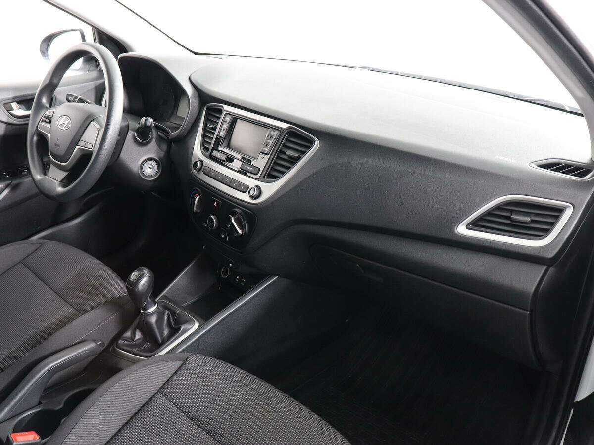 Купить Hyundai Solaris с пробегом. Фото: #8