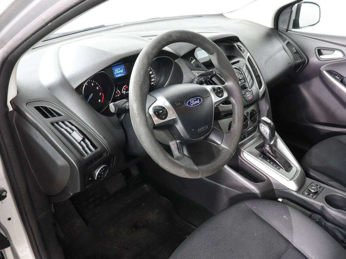 Купить Ford Focus с пробегом. Фото: #4
