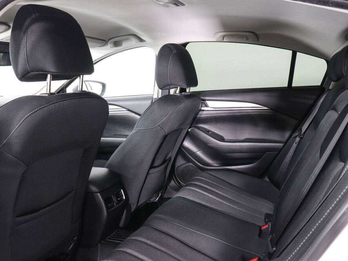 Купить Mazda 6 с пробегом. Фото: #11