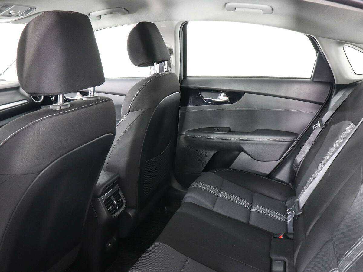 Купить Kia Cerato с пробегом. Фото: #10
