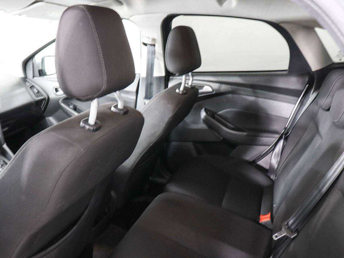 Купить Ford Focus с пробегом. Фото: #10