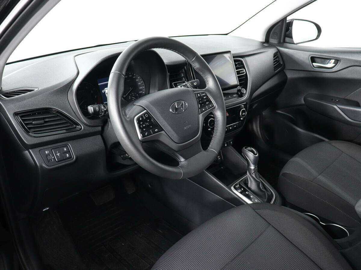 Купить Hyundai Solaris с пробегом. Фото: #8