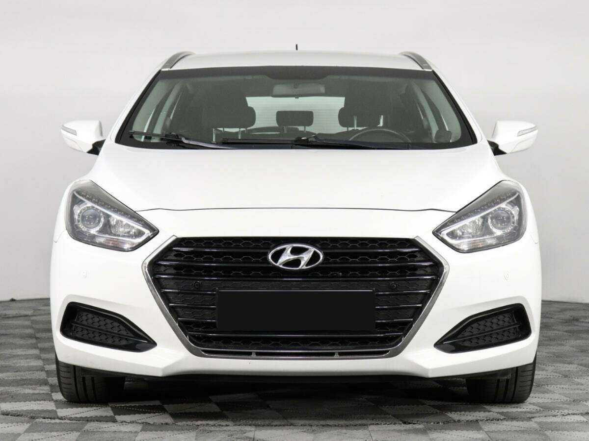 Купить Hyundai i40 с пробегом. Фото: #1