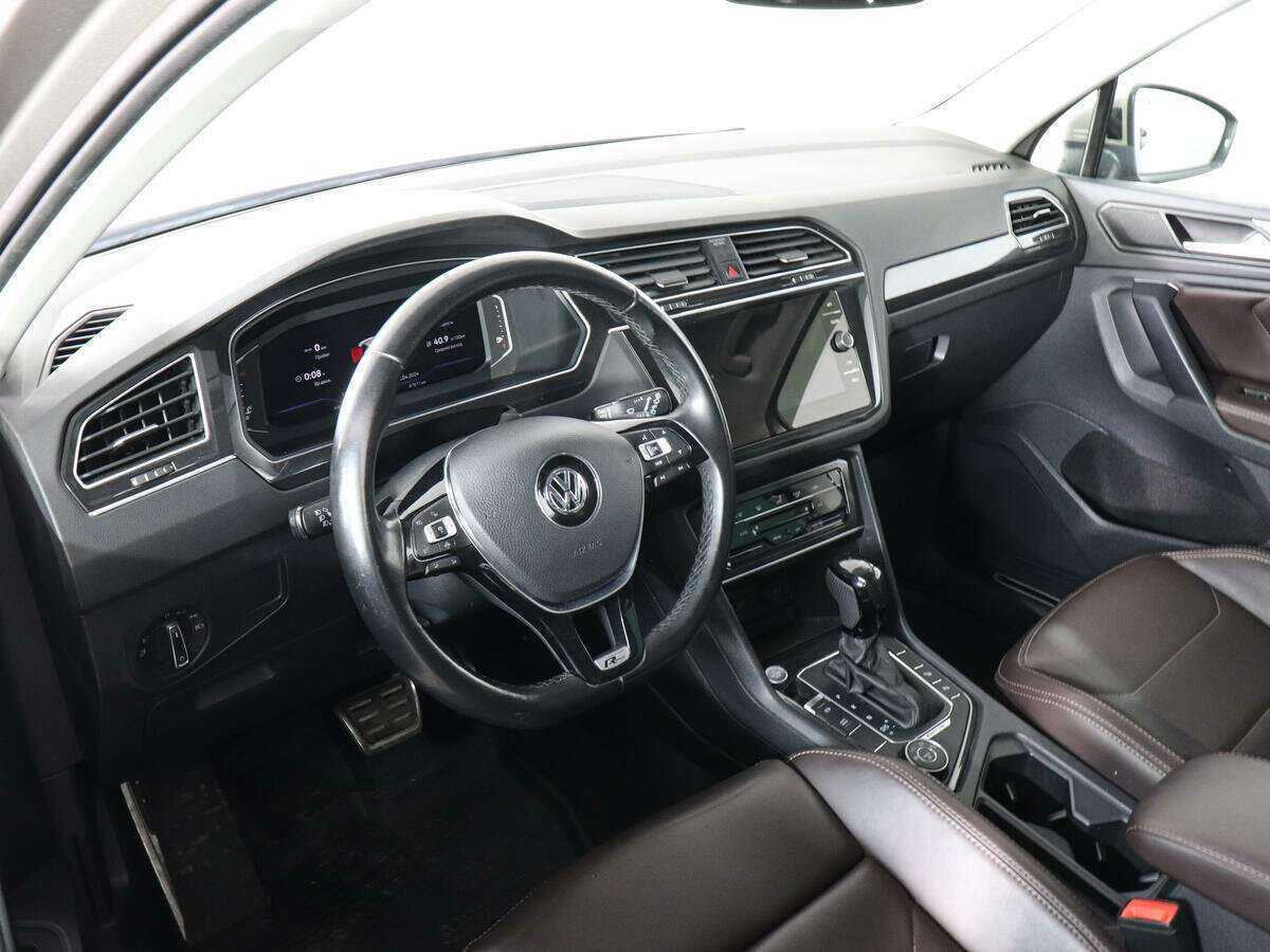 Купить Volkswagen Tiguan с пробегом. Фото: #8