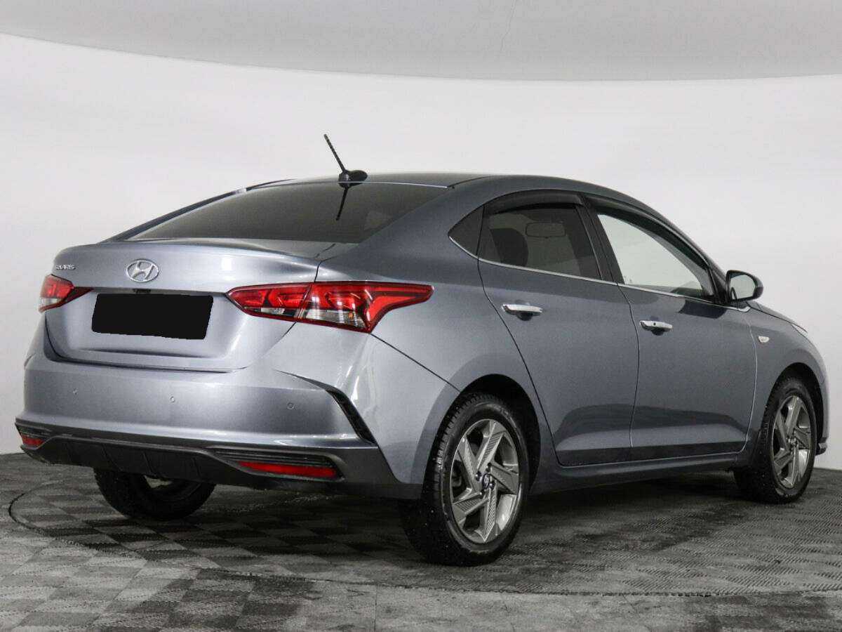 Купить Hyundai Solaris с пробегом. Фото: #2