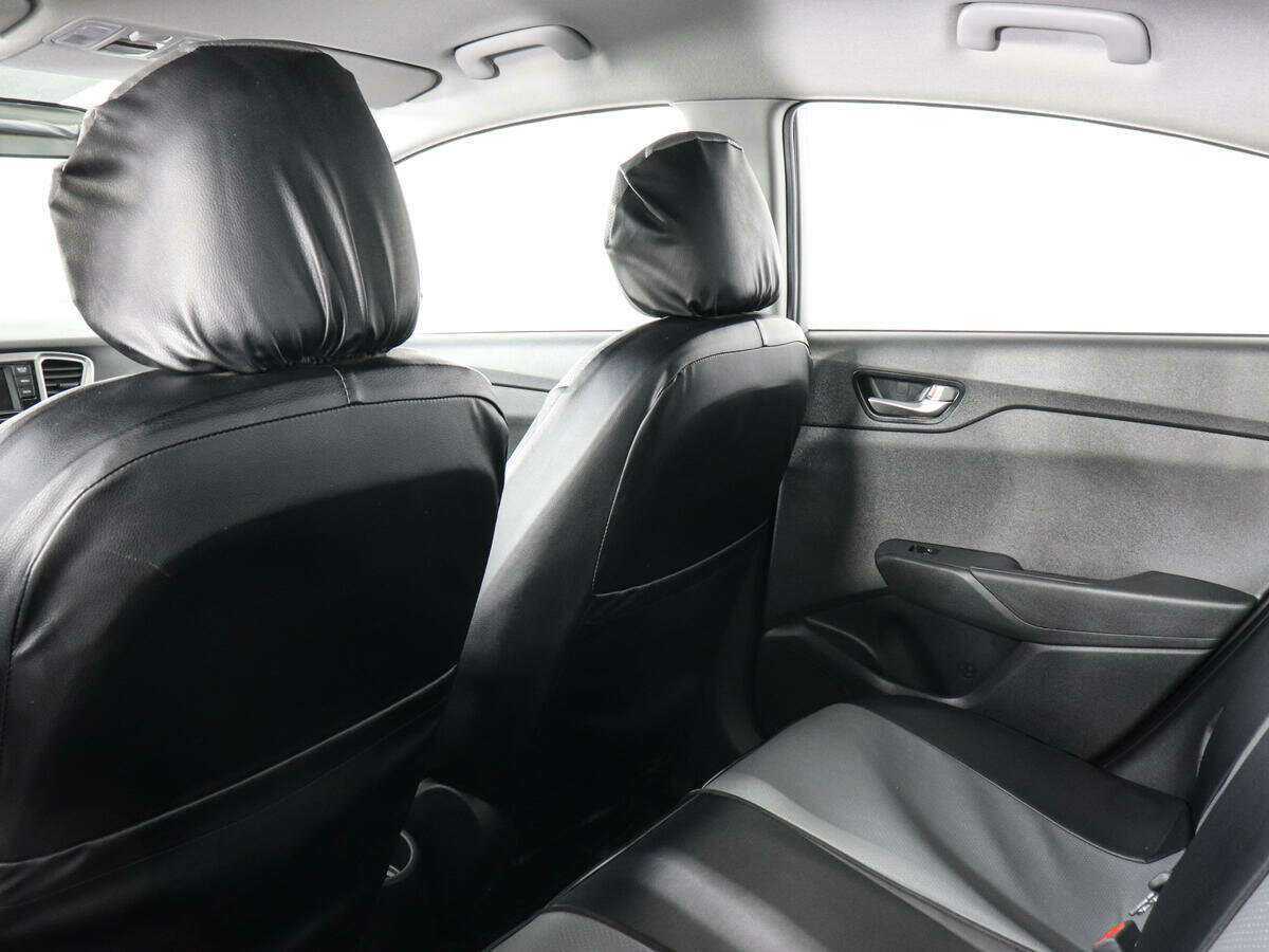 Купить Hyundai Solaris с пробегом. Фото: #11