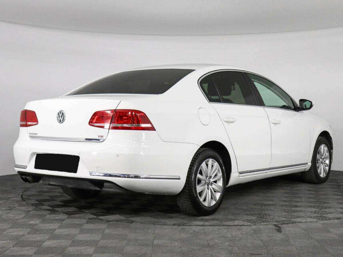 Купить Volkswagen Passat с пробегом. Фото: #4