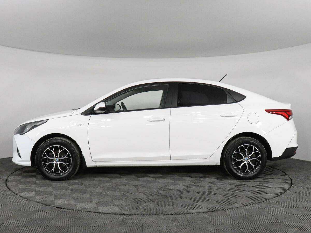 Купить Hyundai Solaris с пробегом. Фото: #6