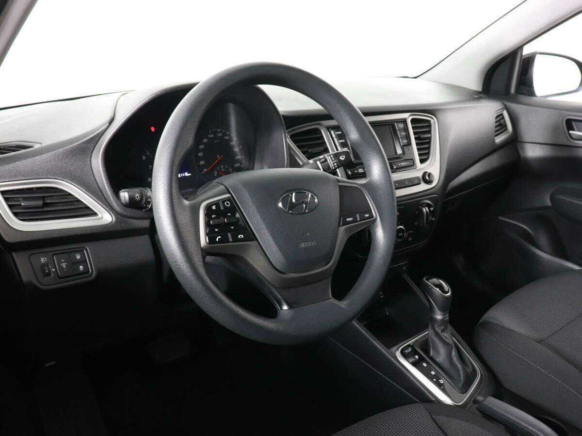 Купить Hyundai Solaris с пробегом. Фото: #7