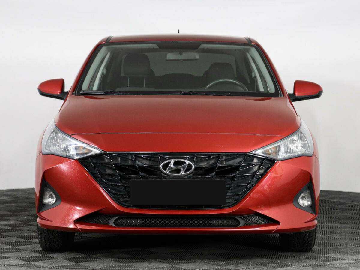 Купить Hyundai Solaris с пробегом. Фото: #1