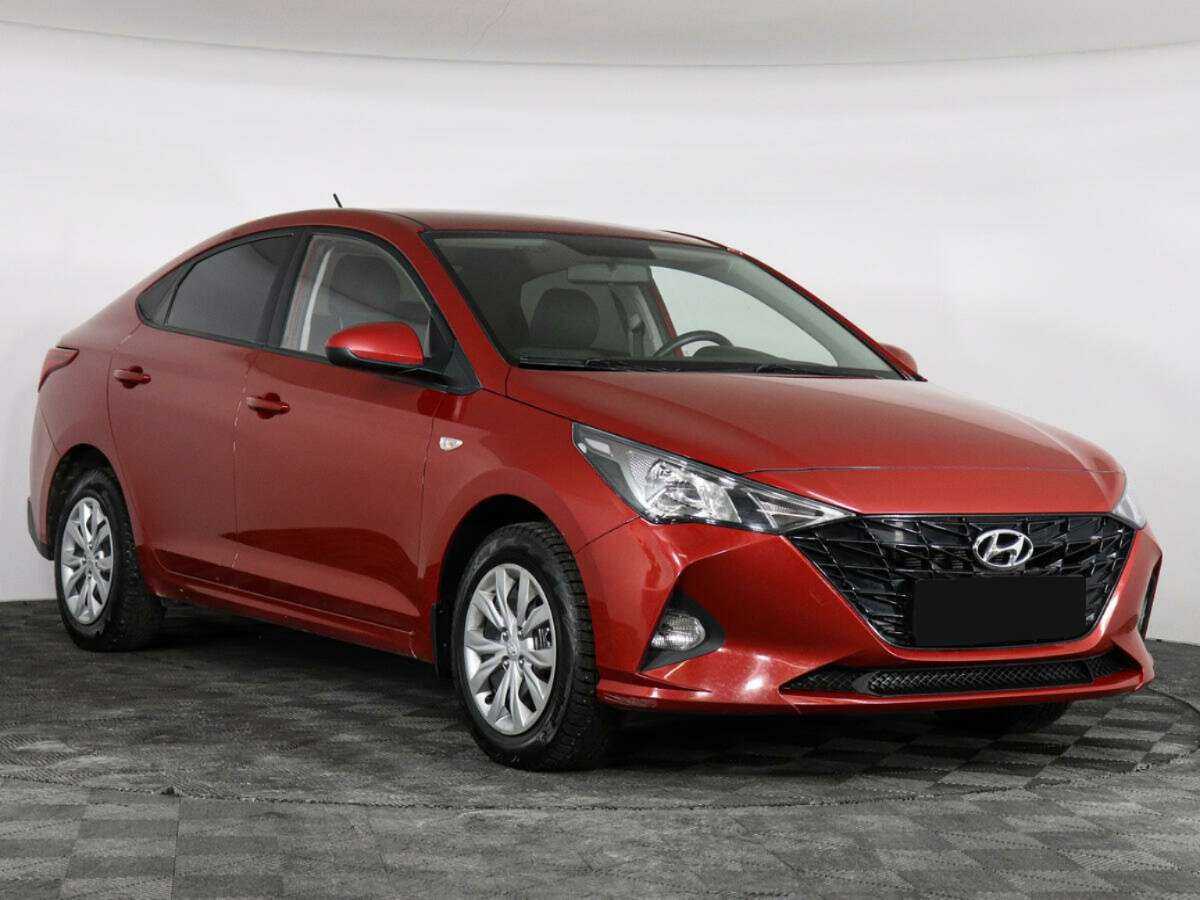 Купить Hyundai Solaris с пробегом. Фото: #2