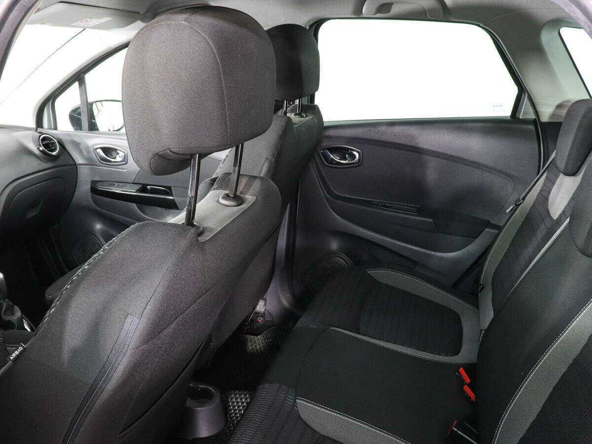 Купить Renault Kaptur с пробегом. Фото: #11