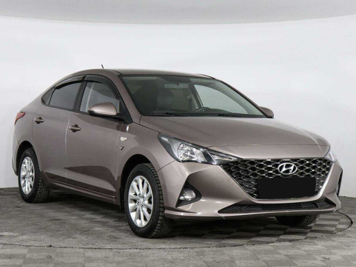 Купить Hyundai Solaris с пробегом. Фото: #2