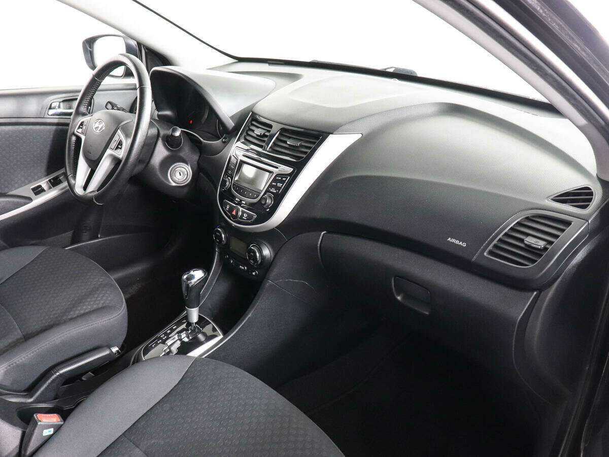 Купить Hyundai Solaris с пробегом. Фото: #5