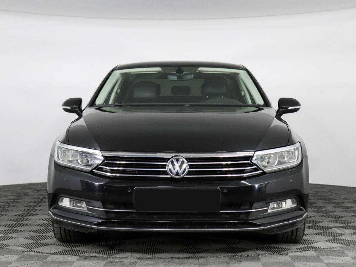 Купить Volkswagen Passat с пробегом. Фото: #1
