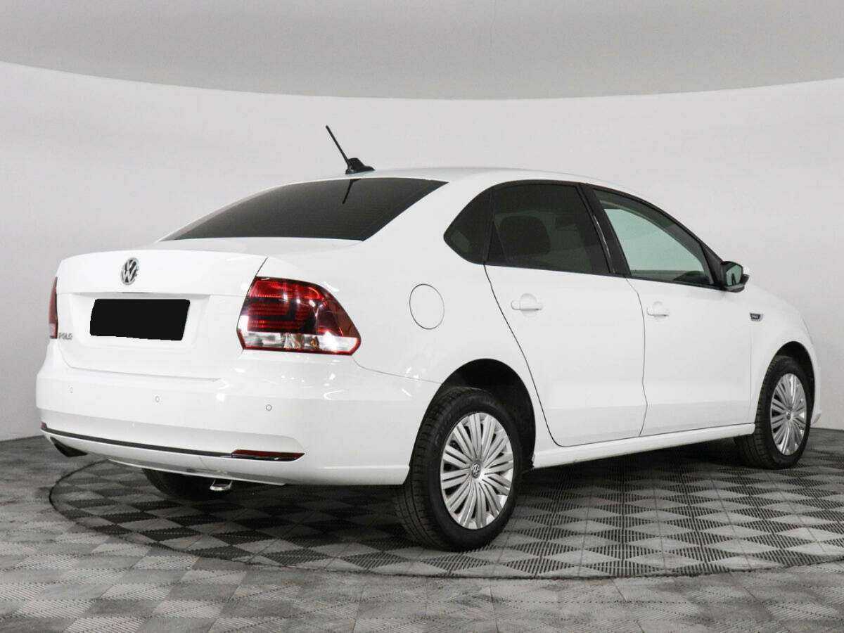 Купить Volkswagen Polo с пробегом. Фото: #4