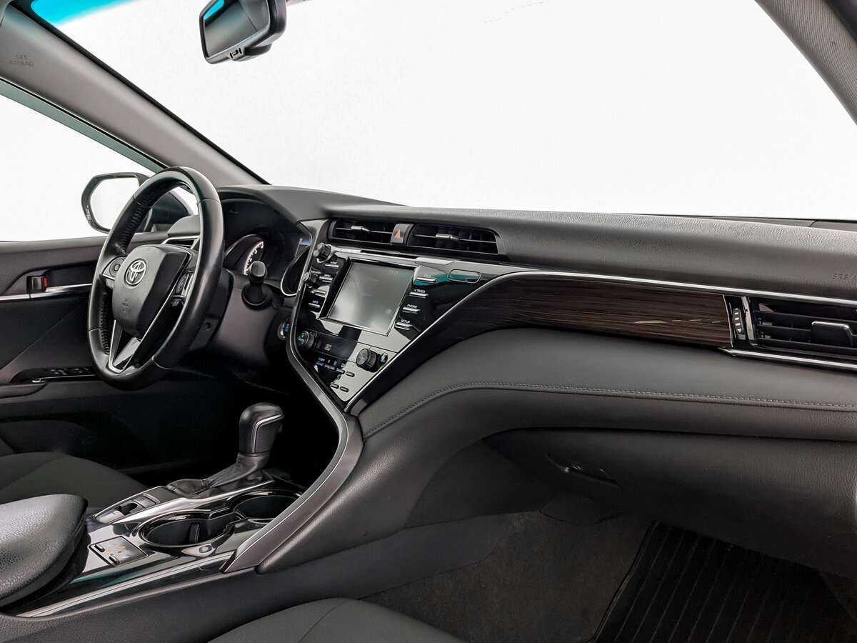 Купить Toyota Camry с пробегом. Фото: #8