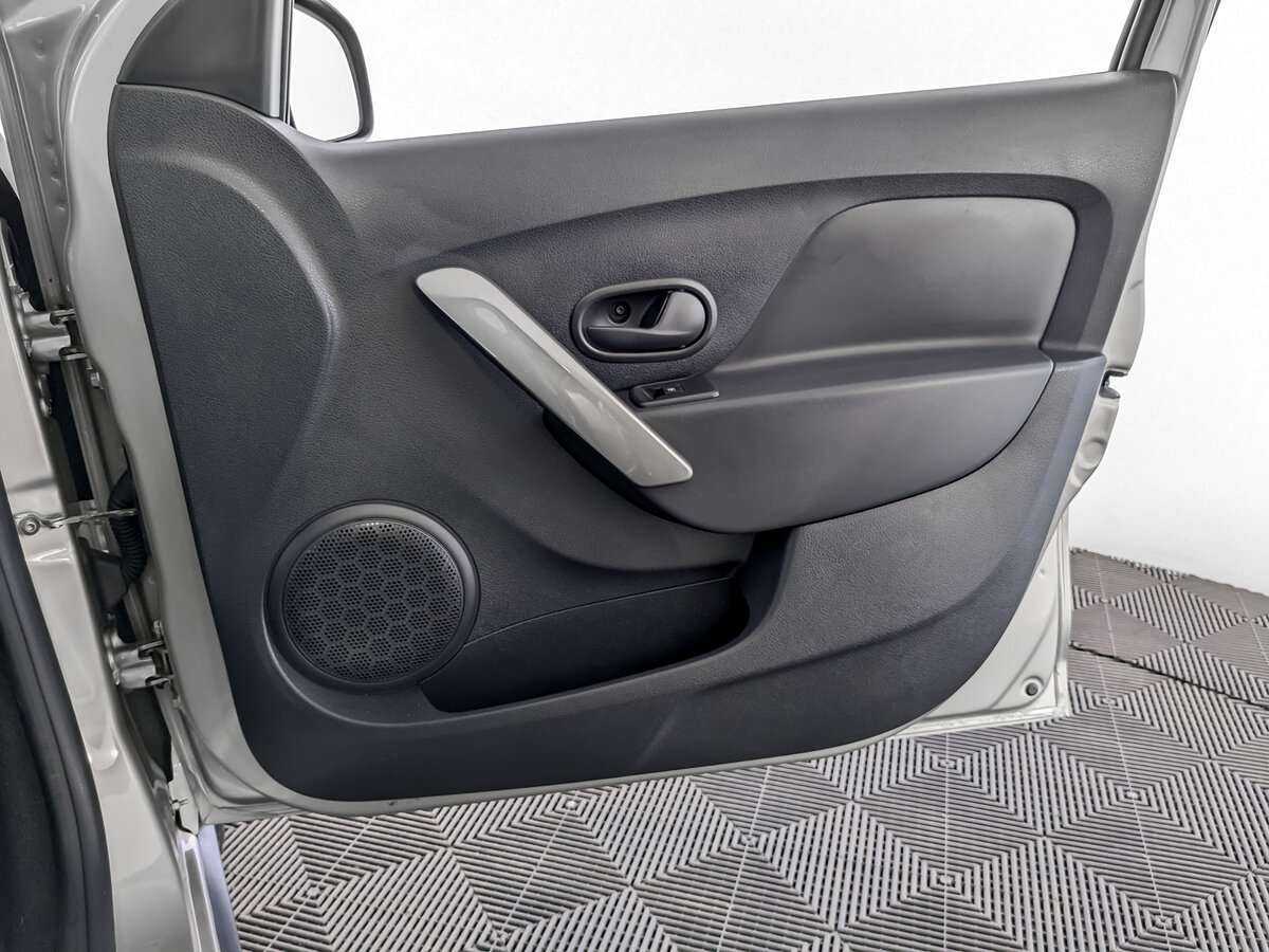 Продажа Б/У Рено Сандеро. Фото: #21