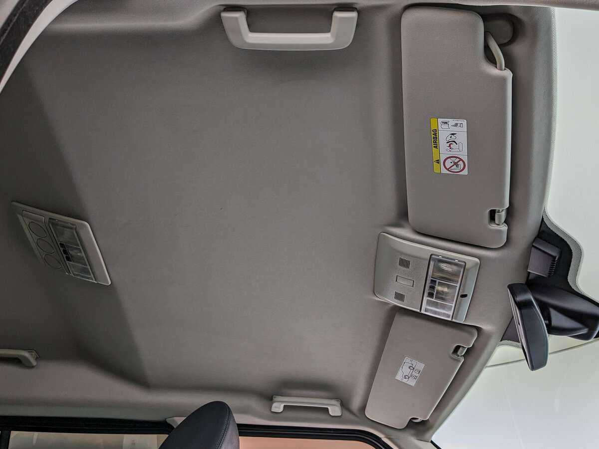 Купить Land Rover Discovery с пробегом. Фото: #14