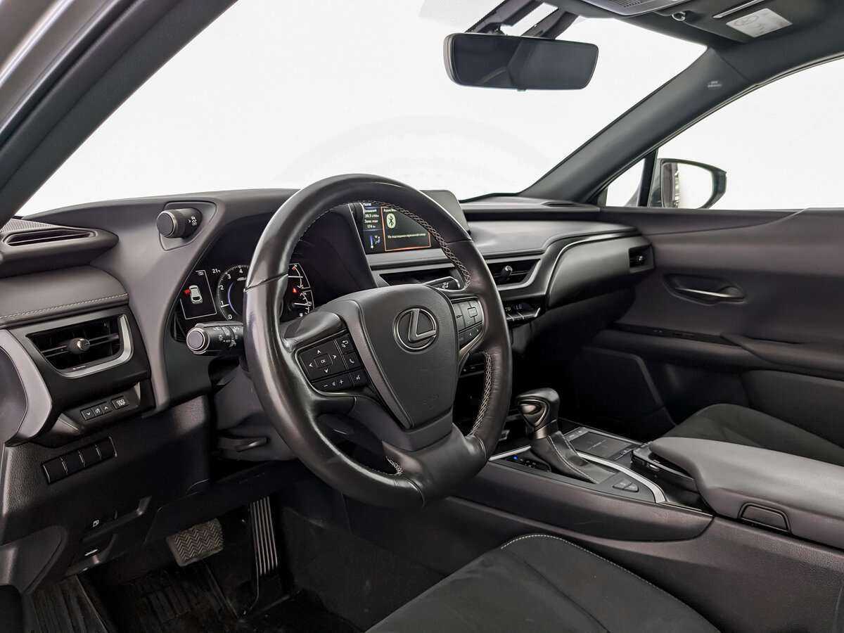 Купить Lexus UX с пробегом. Фото: #13