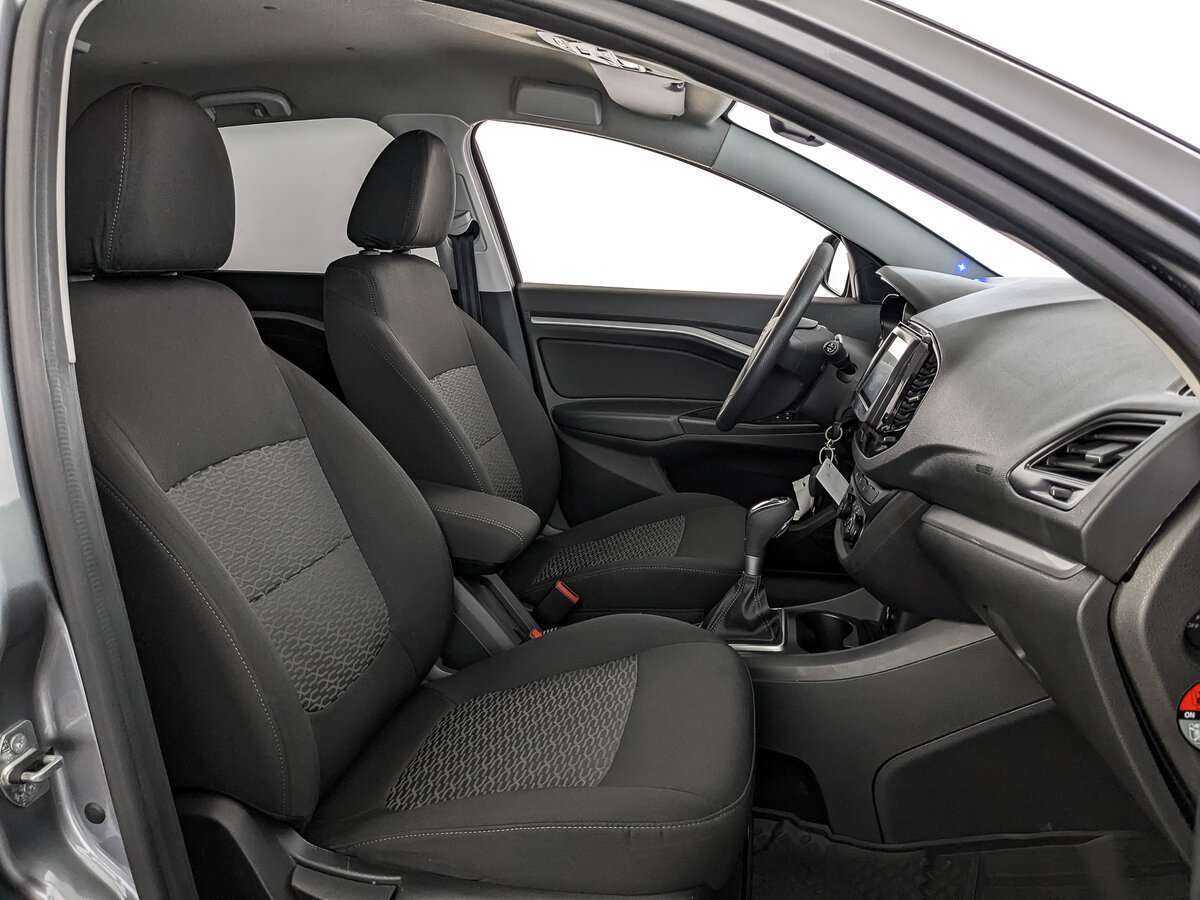 Купить Lada (ВАЗ) Vesta с пробегом. Фото: #18