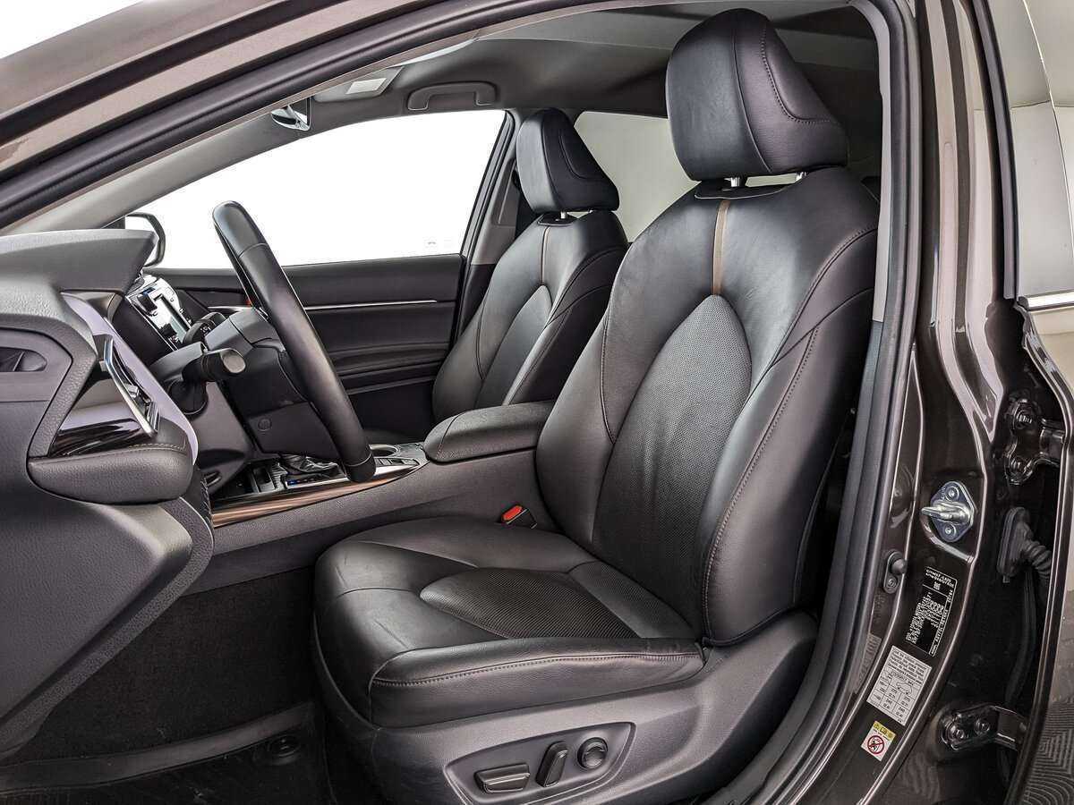 Купить Toyota Camry с пробегом. Фото: #15