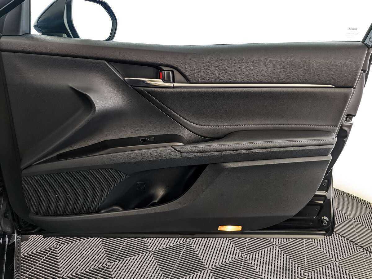 Купить Toyota Camry с пробегом. Фото: #20