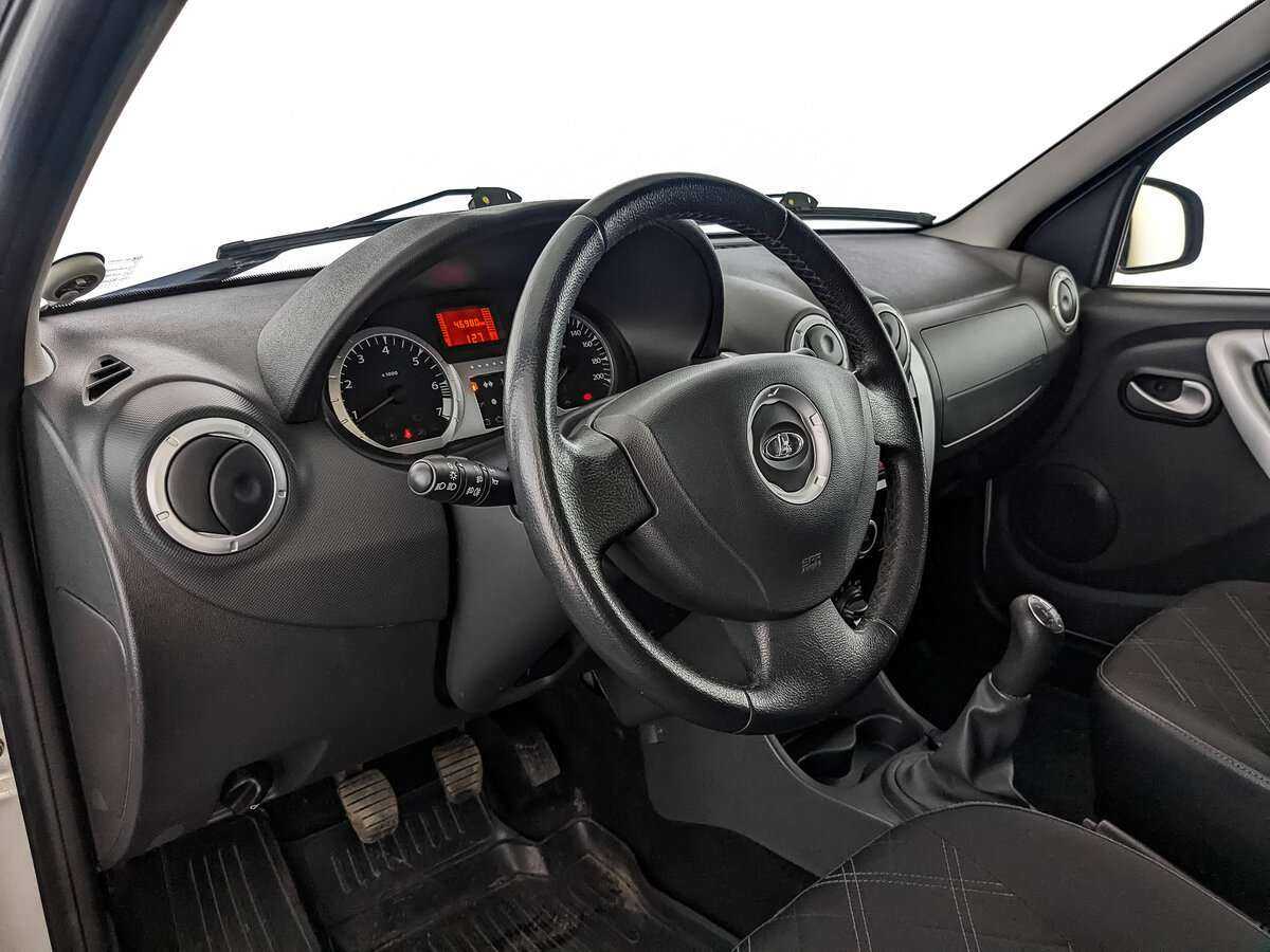 Купить Lada (ВАЗ) Largus с пробегом. Фото: #10