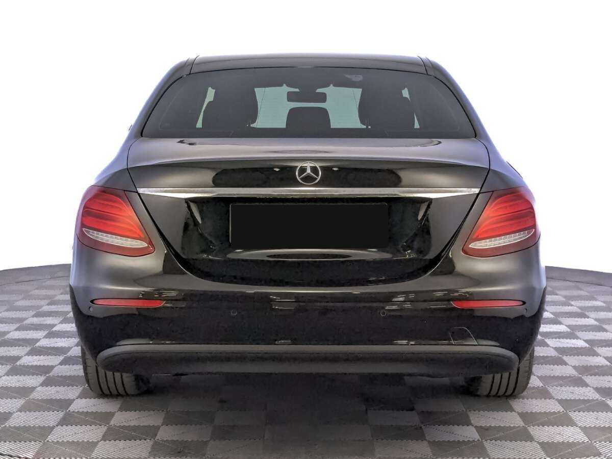 Купить Mercedes-Benz E-Класс с пробегом. Фото: #5