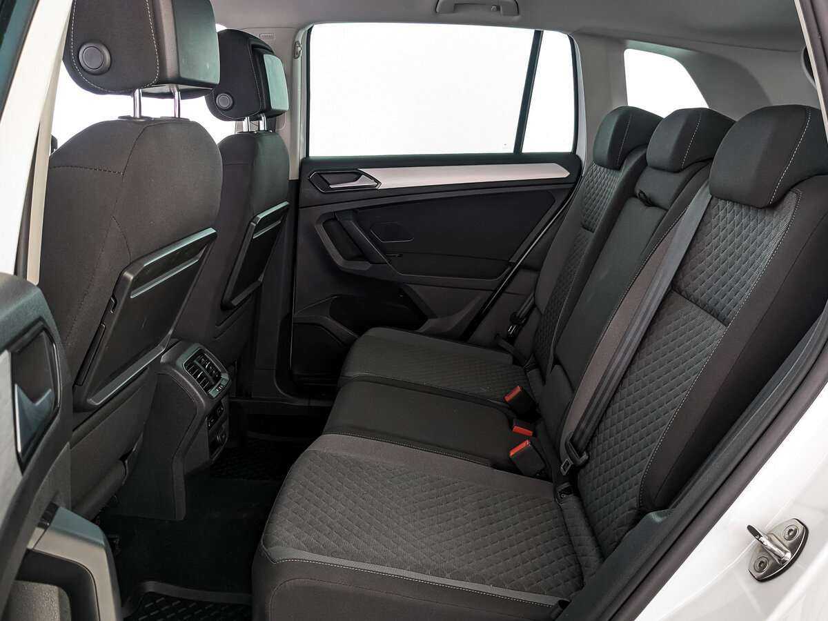 Купить Volkswagen Tiguan с пробегом. Фото: #13