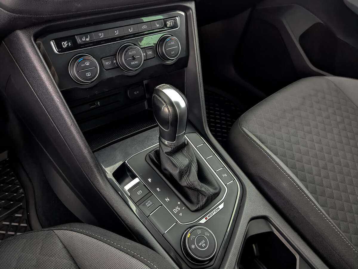 Купить Volkswagen Tiguan с пробегом. Фото: #16