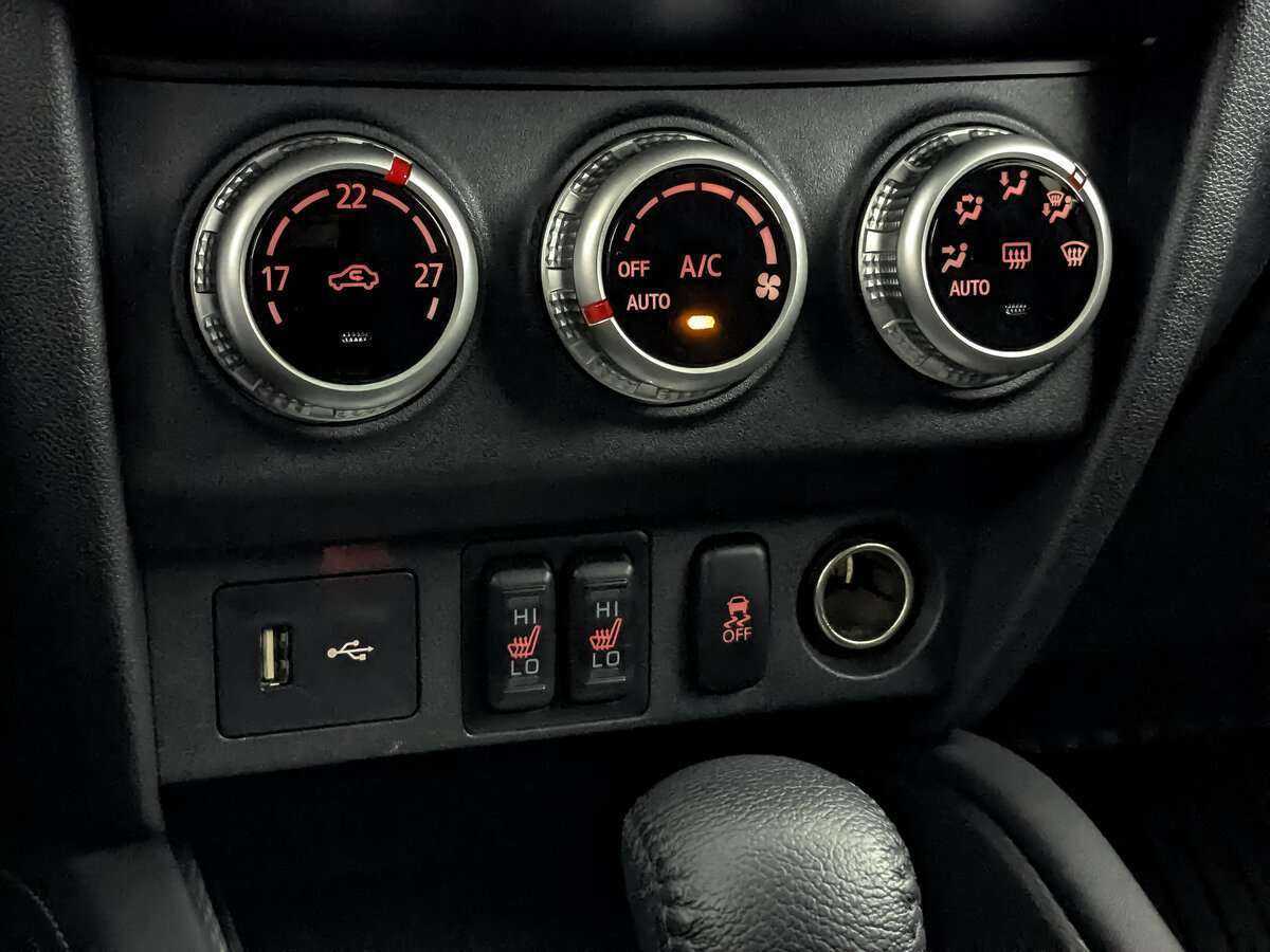 Продажа Б/У Митсубиши АС-Икс. Фото: #18