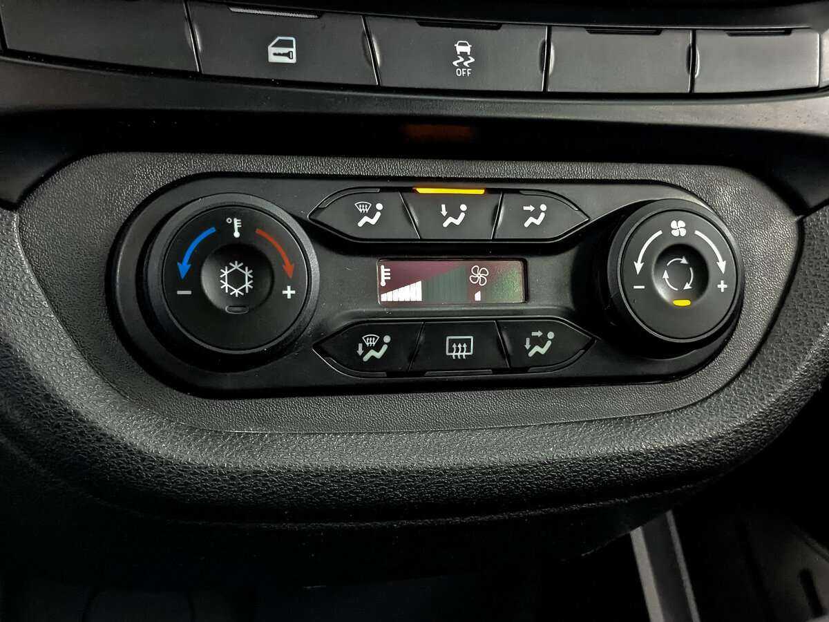 Купить Lada (ВАЗ) Vesta с пробегом. Фото: #20