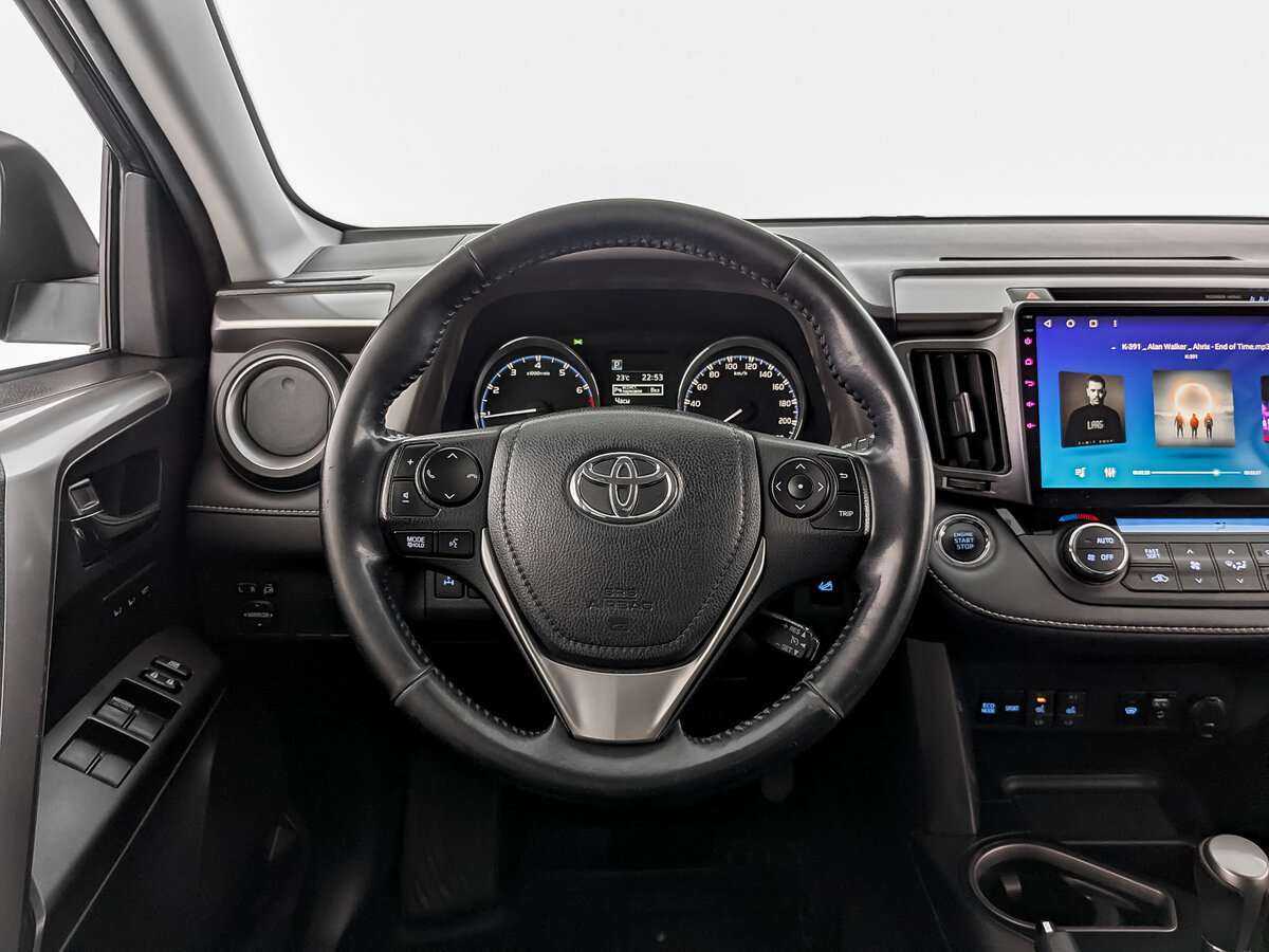 Купить Toyota RAV4 с пробегом. Фото: #17