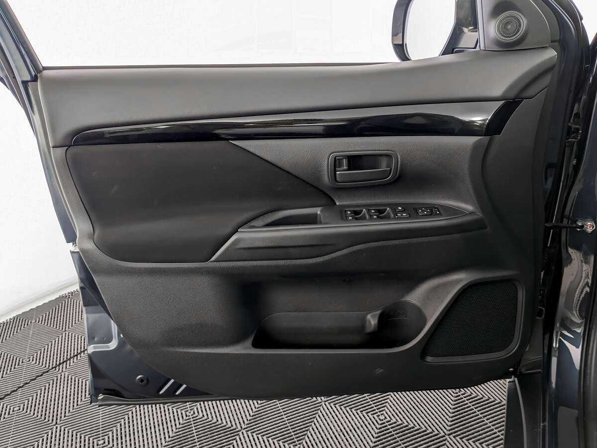 Продажа Б/У Митсубиши Оутлэндер. Фото: #14