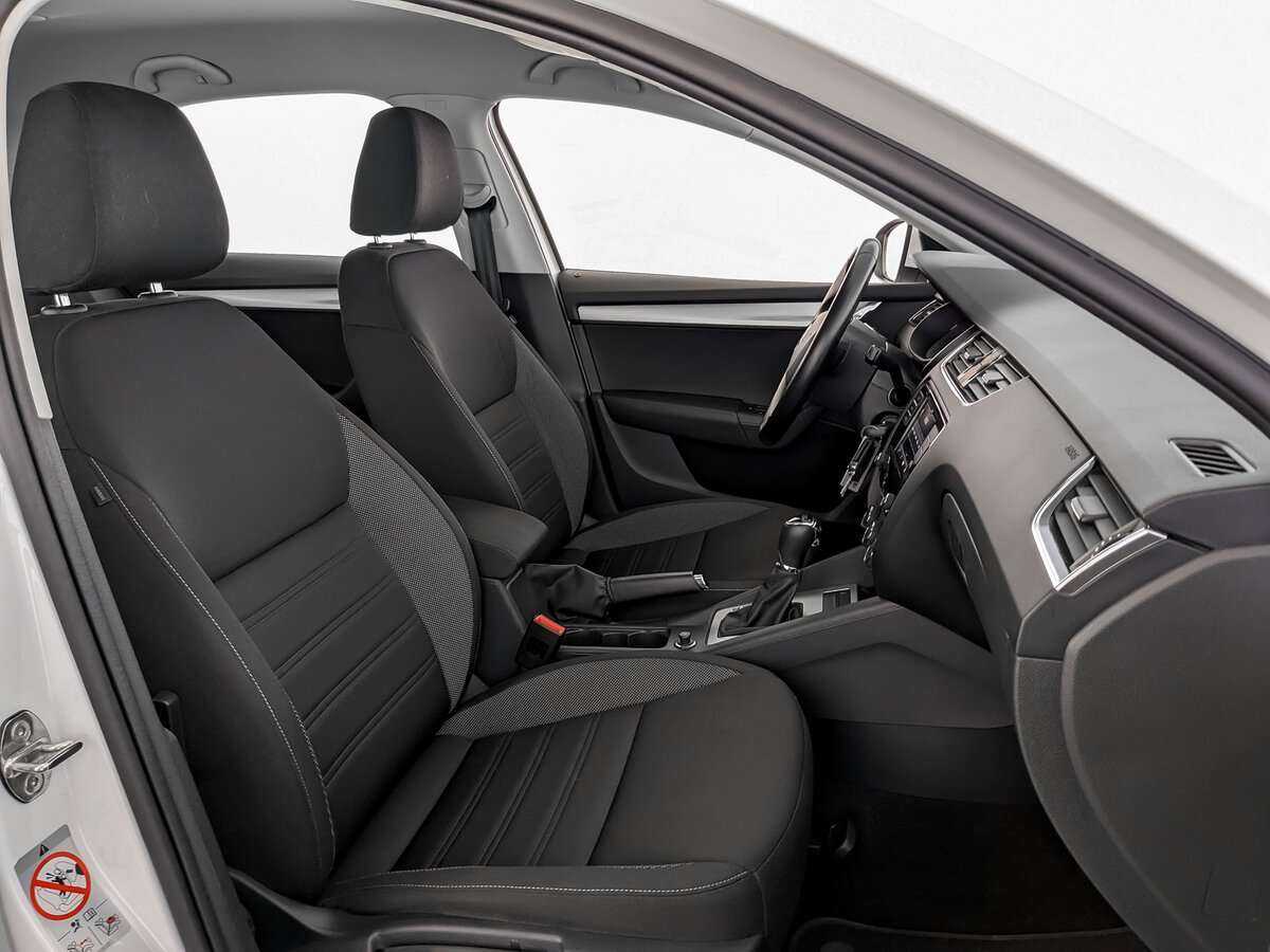 Купить Skoda Octavia с пробегом. Фото: #18