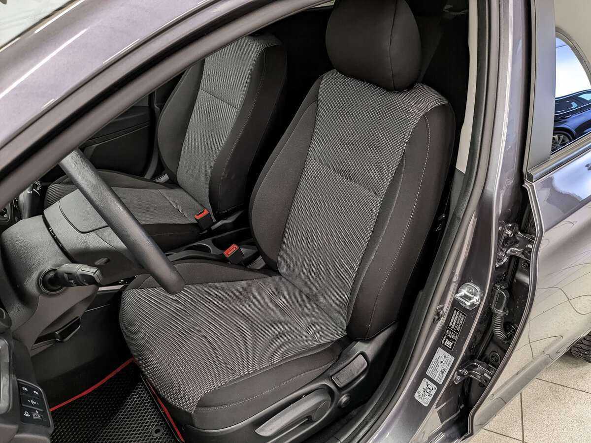 Купить Hyundai Solaris с пробегом. Фото: #15