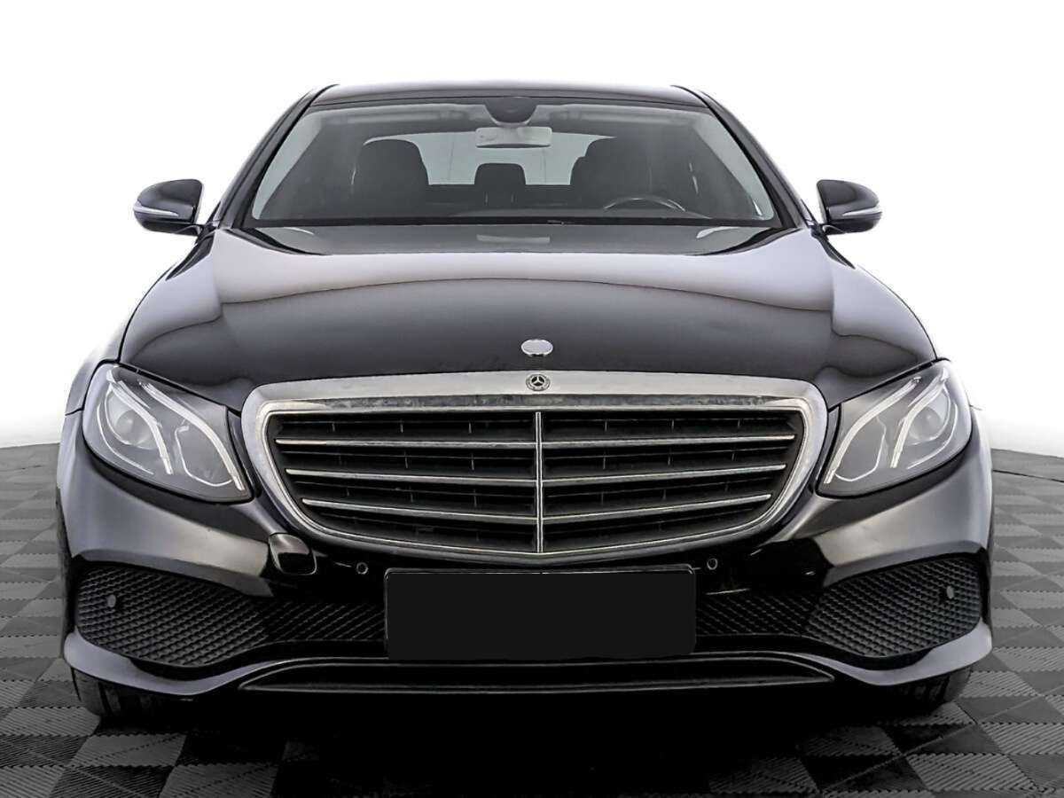 Купить Mercedes-Benz E-Класс с пробегом. Фото: #1