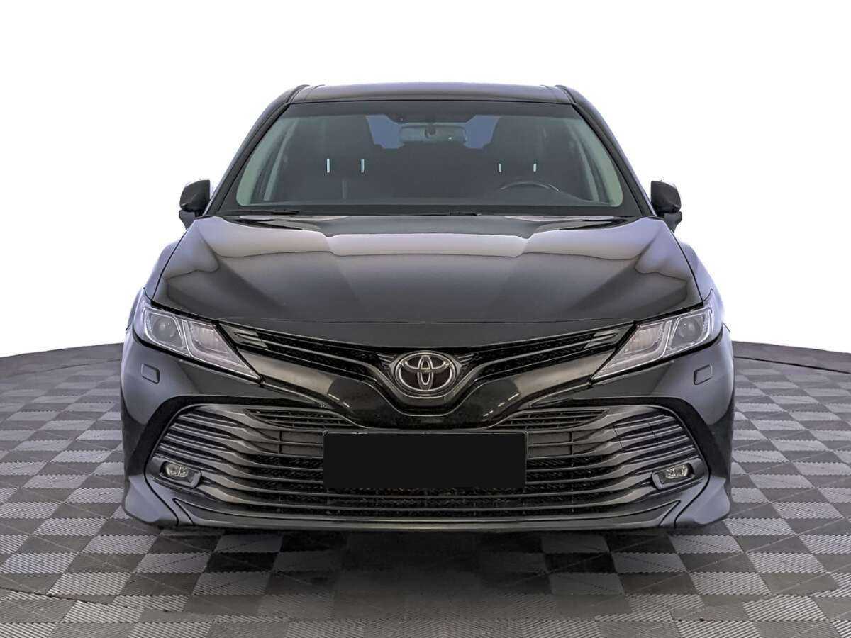 Купить Toyota Camry с пробегом. Фото: #1