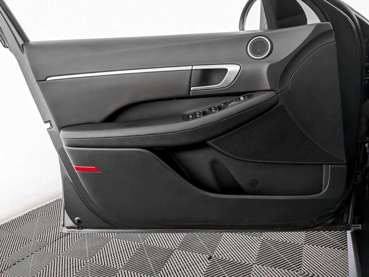 Купить Hyundai Sonata с пробегом. Фото: #14