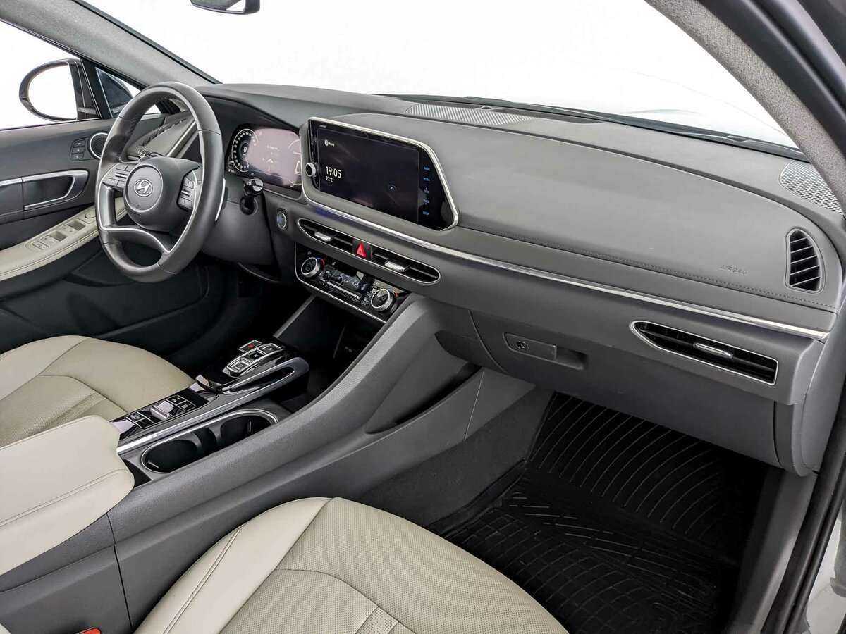 Купить Hyundai Sonata с пробегом. Фото: #8
