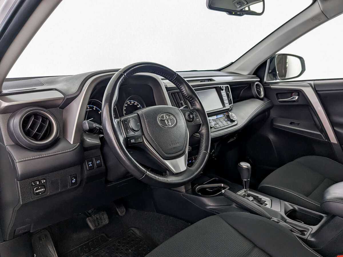 Купить Toyota RAV4 с пробегом. Фото: #13