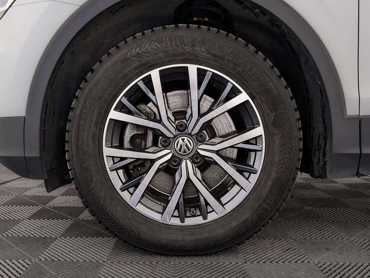 Купить Volkswagen Tiguan с пробегом. Фото: #11