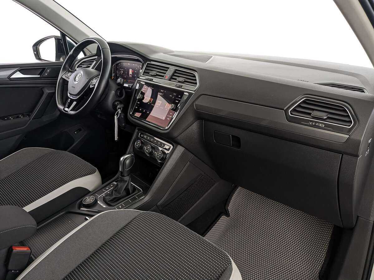 Купить Volkswagen Tiguan с пробегом. Фото: #12