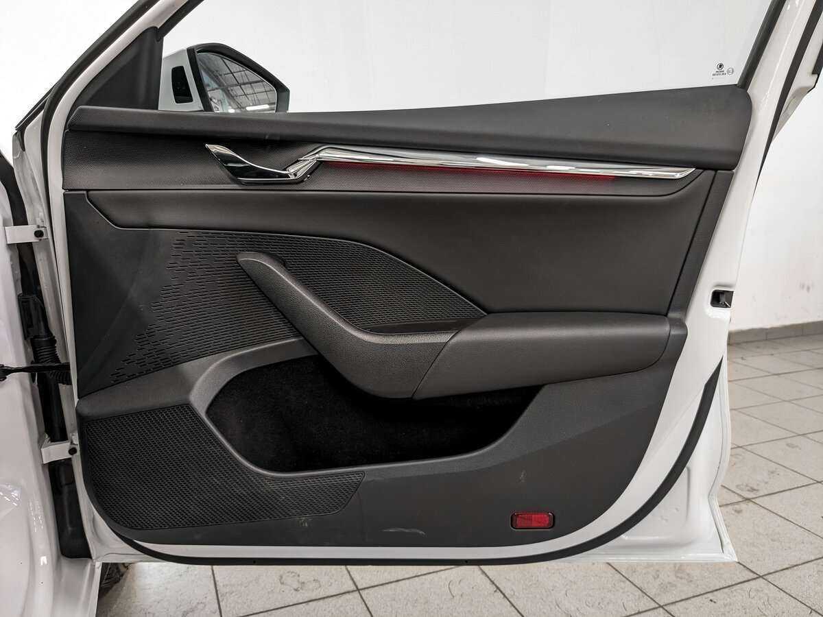 Купить Skoda Octavia с пробегом. Фото: #18