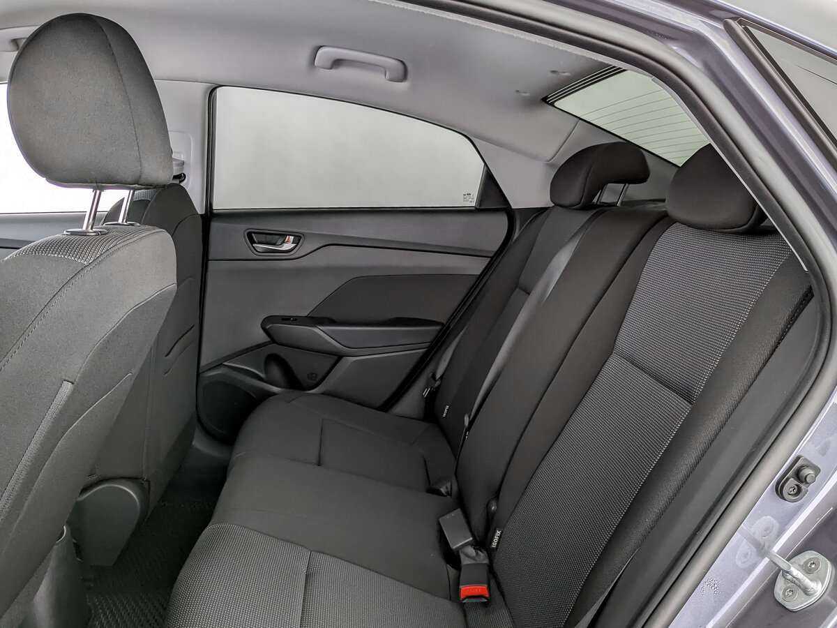 Купить Hyundai Solaris с пробегом. Фото: #8