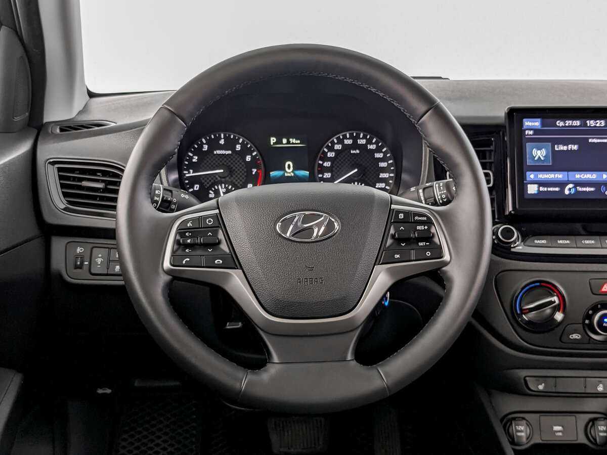 Купить Hyundai Solaris с пробегом. Фото: #15