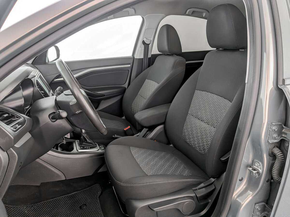 Купить Lada (ВАЗ) Vesta с пробегом. Фото: #13